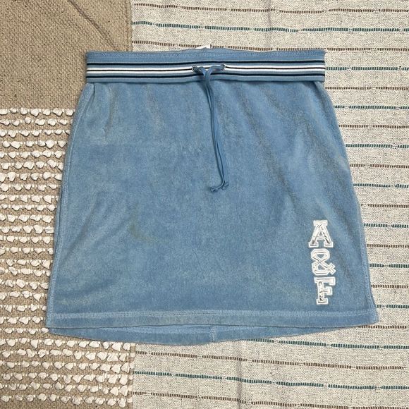 A&F Terrycloth Skirt - Picture 1 of 5